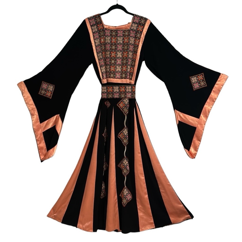 Black embroidered Palestinian Thobe